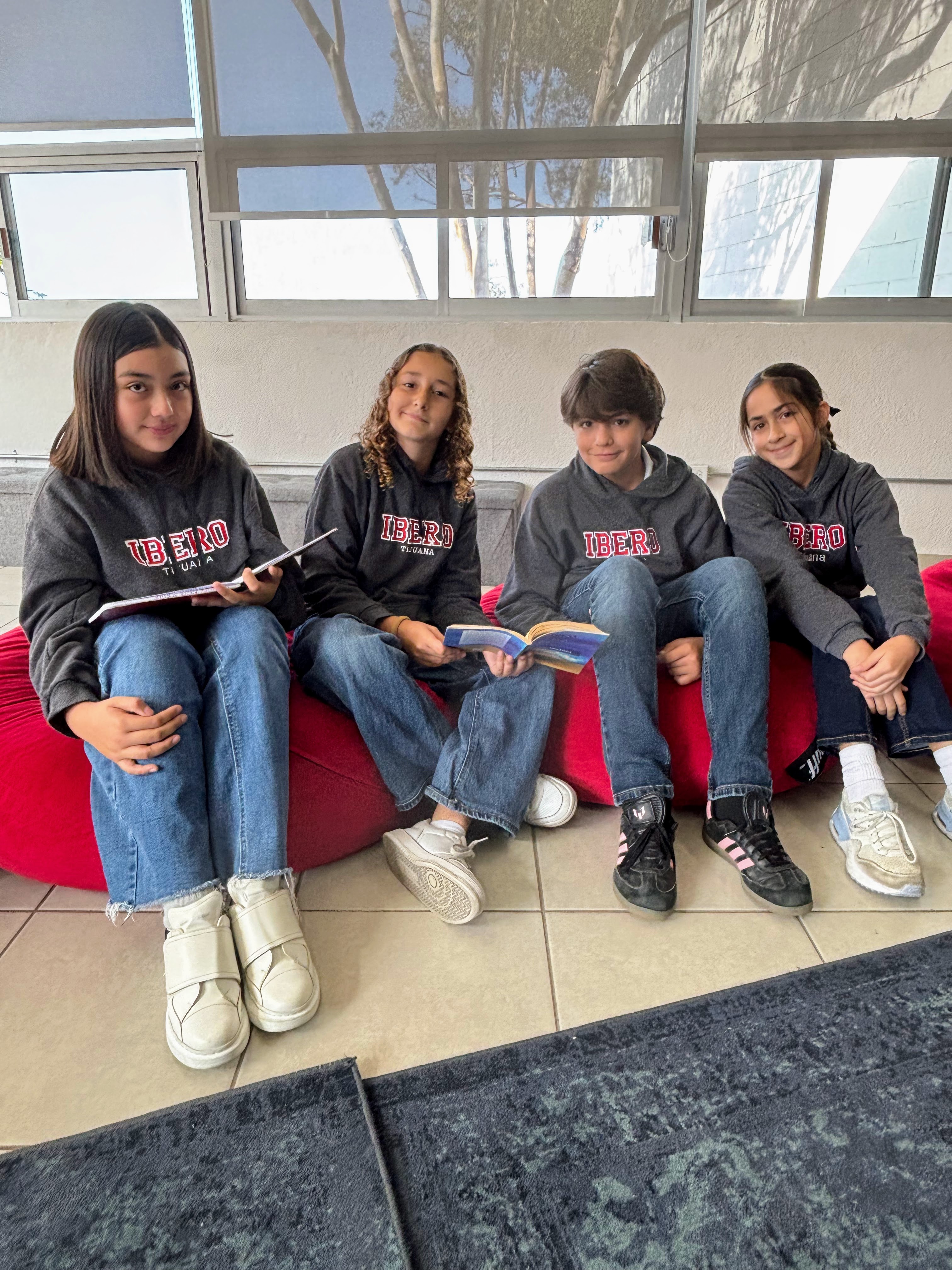 Alumnos del Colegio Ibero